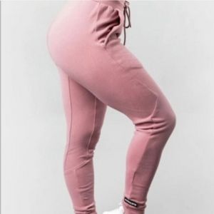 Alphalete Identity joggers in Mauve size XL